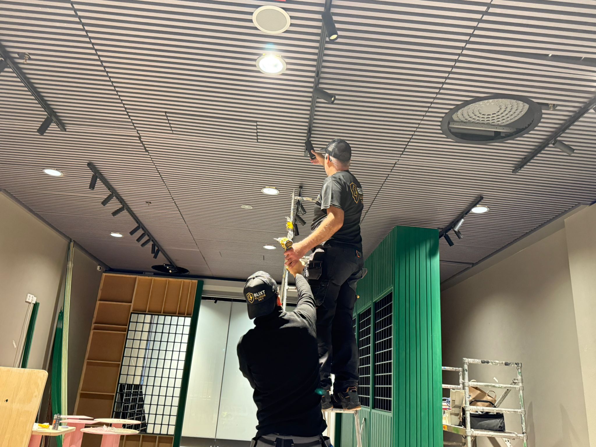 Professionell installation - Blixt Eljour 247, Blixteljour247, Blixteljour, Blixt eljour, elektriker Stockholm